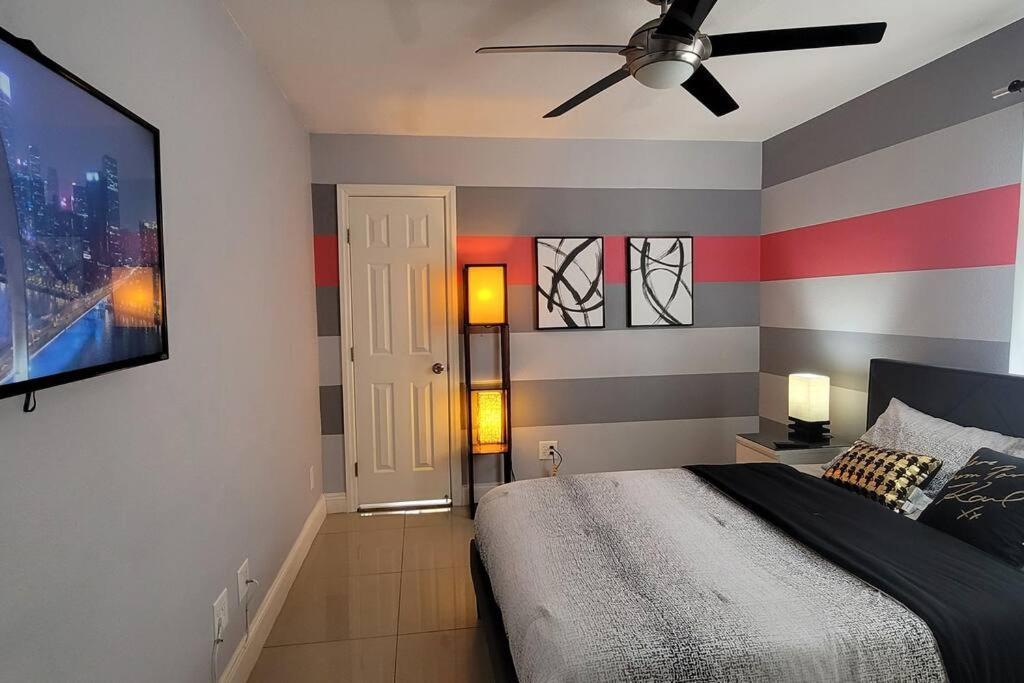 K - Fully Remodeled And Professionally Decorated *