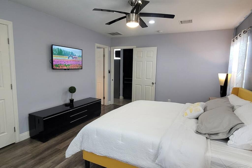 K - Fully Remodeled And Professionally Decorated Las Vegas