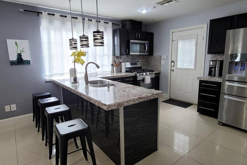 K - Fully Remodeled And Professionally Decorated Las Vegas