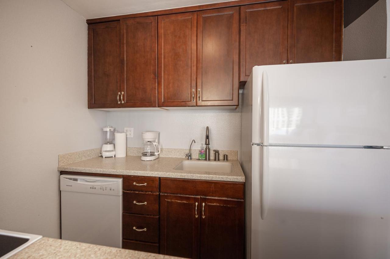Iconic Vegas Views - 6 Comfy Beds, No Fees, Center Strip! Las Vegas