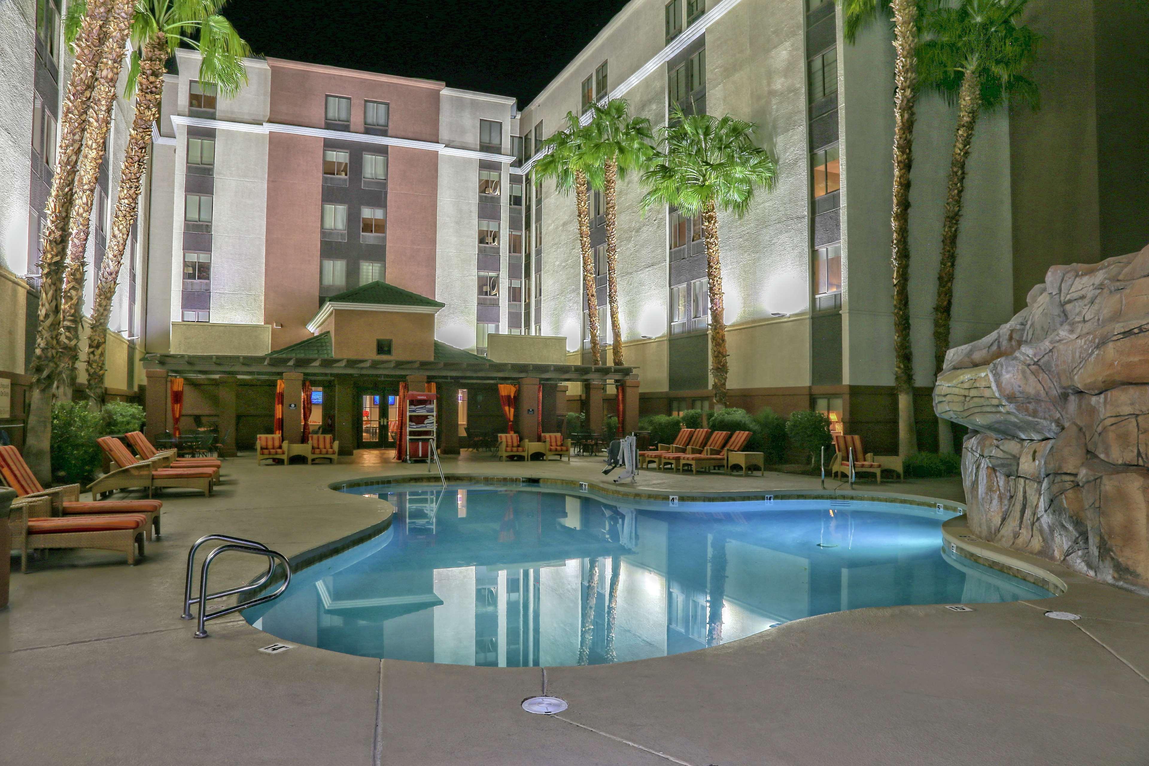 Hotel Hampton Tropicana Vegas 3*