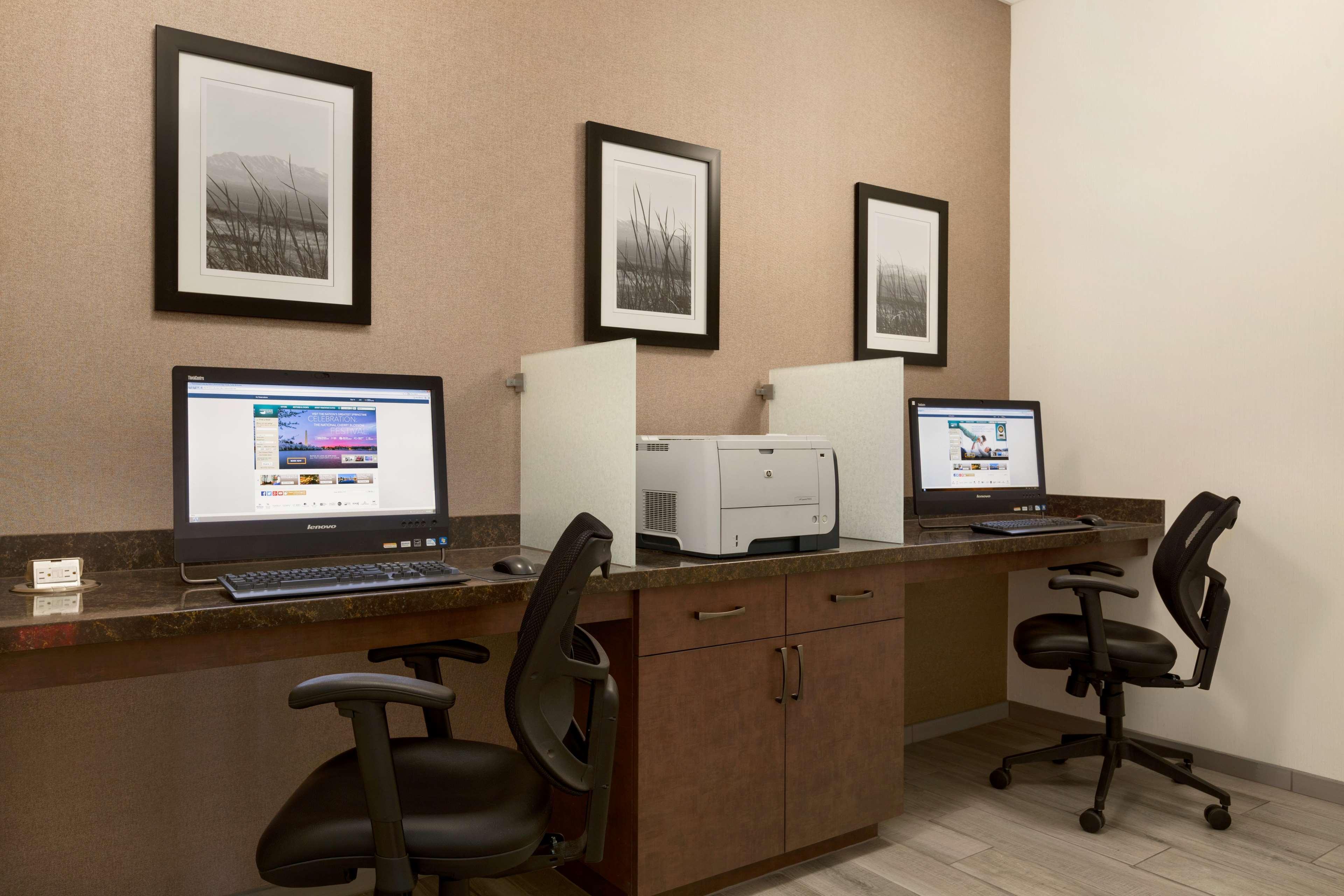 Homewood By Hilton Vegas Airport Hotel 3*