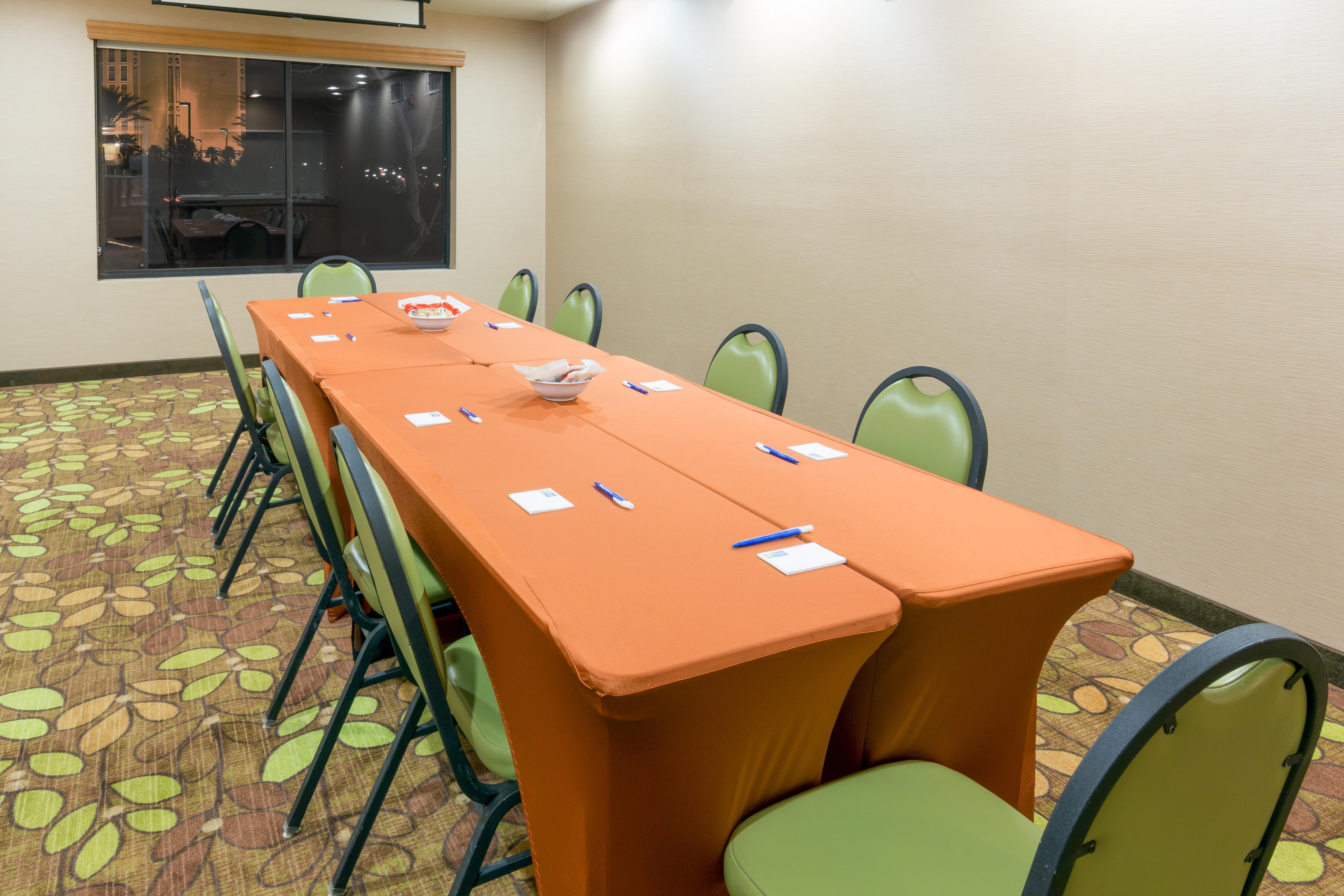 Express And - Henderson By Ihg 3*
