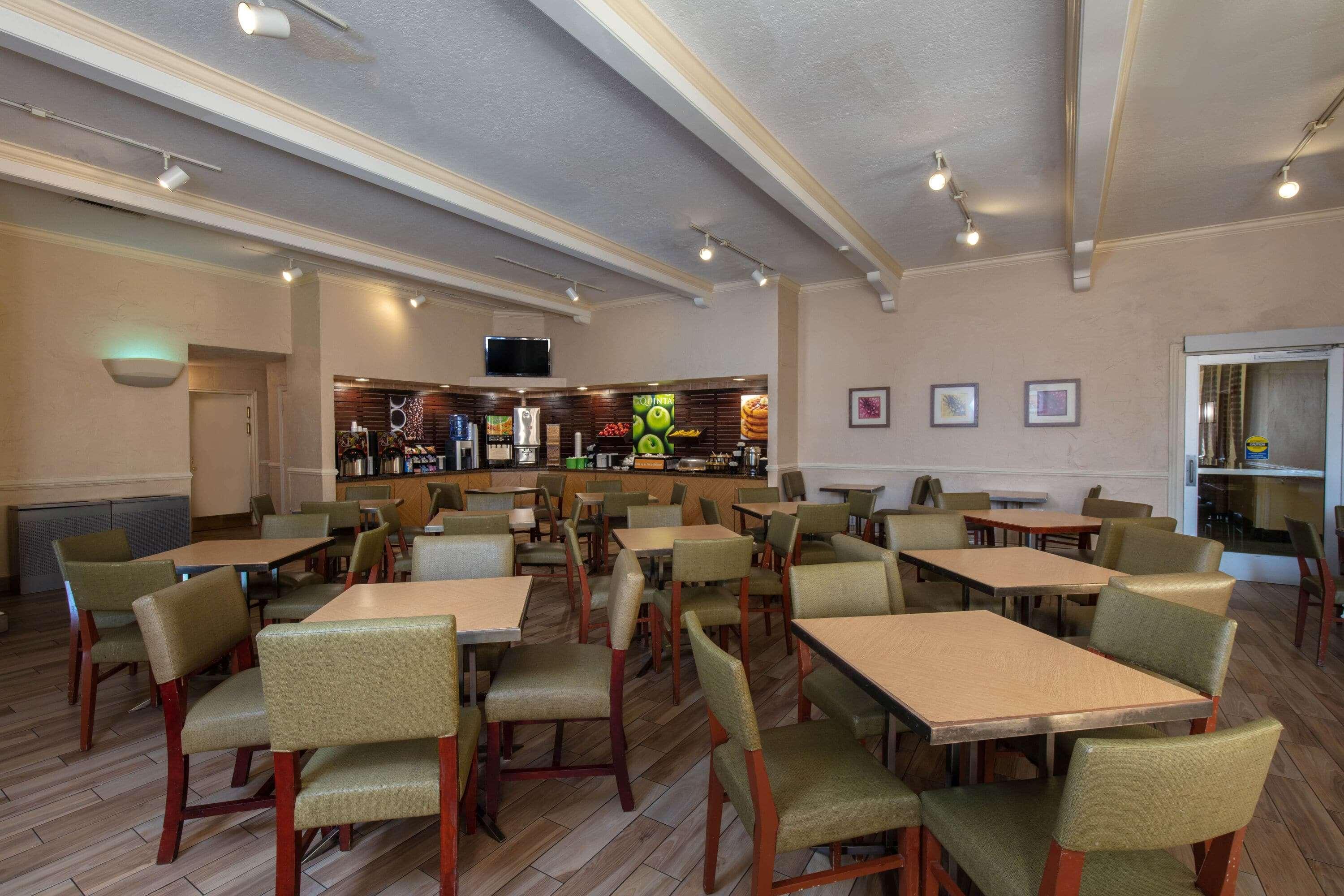Hotel La Quinta By Wyndham Vegas Airport N Conv. 3*