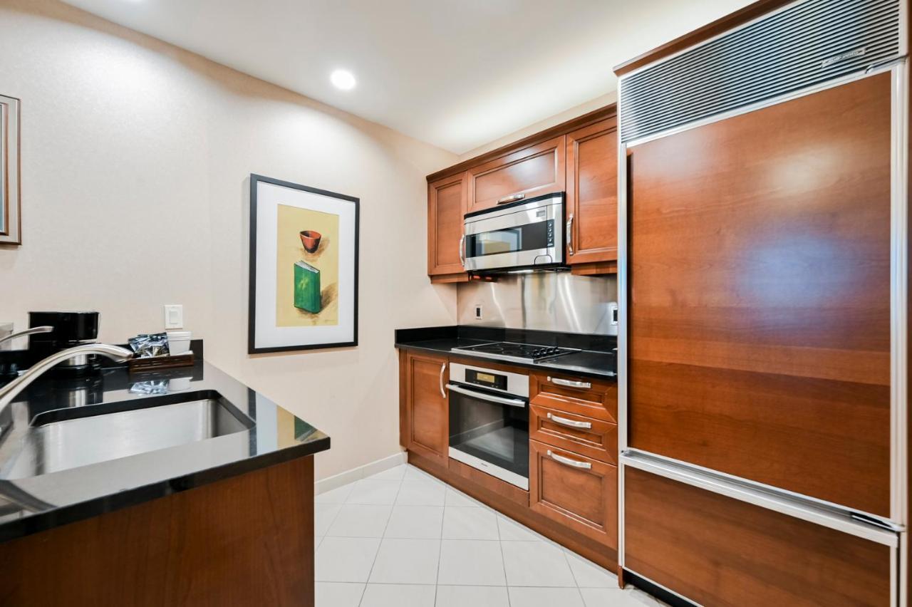 Apartahotel Stripviewsuites Penthouse Two-bedroom Conjoined Las Vegas
