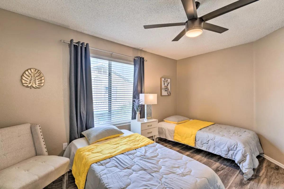 A Beautiful House With Hot Tub, Grill & Games! Сasa de vacaciones Las Vegas