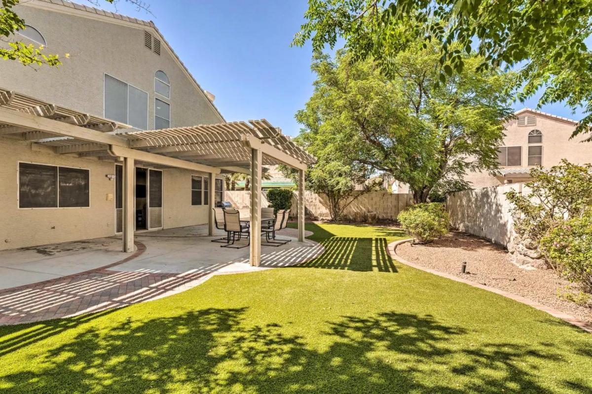 Сasa de vacaciones A Beautiful House With Hot Tub, Grill & Games! *