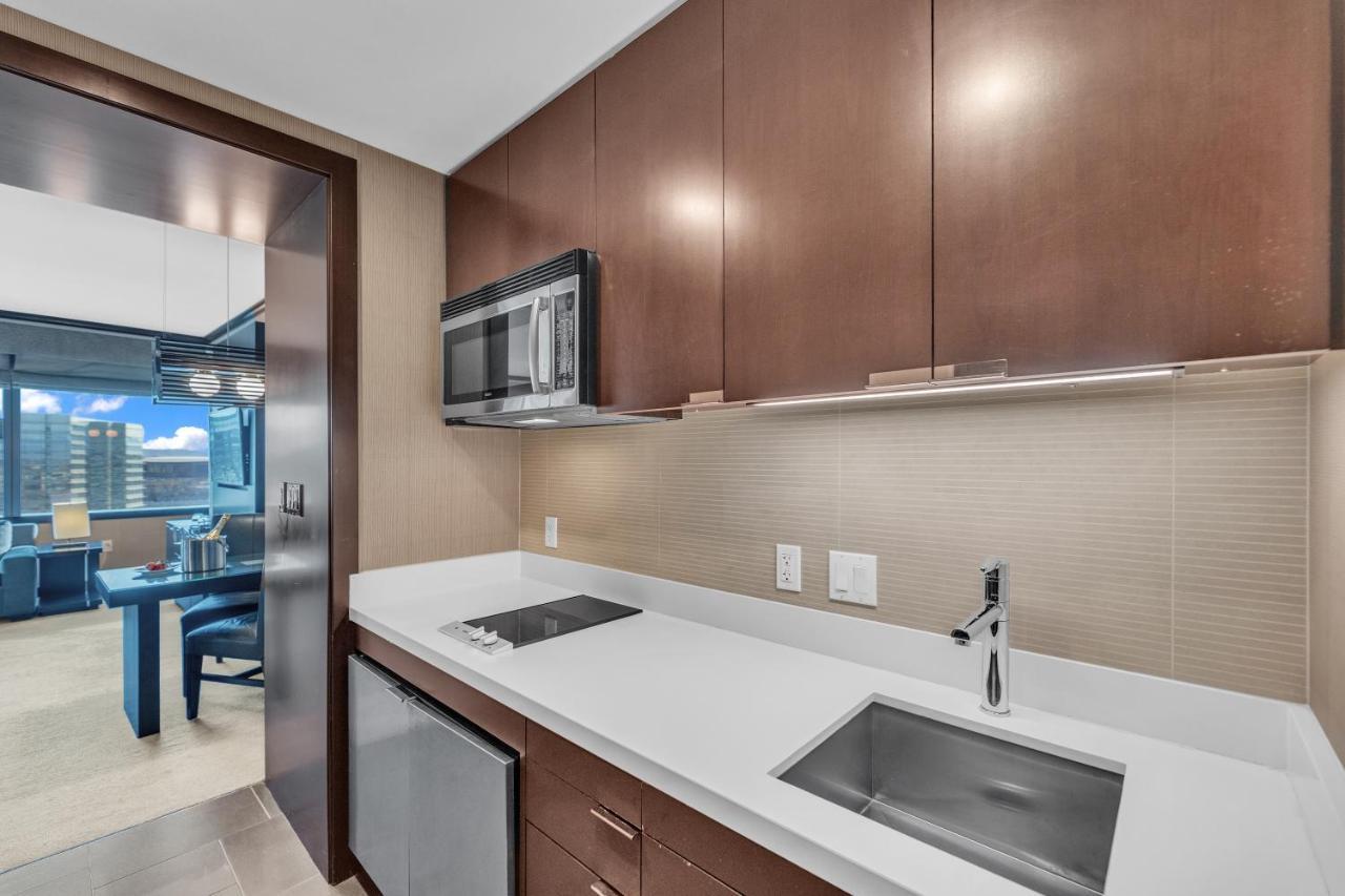 Vdara Beautiful On 22nd Flr Free Valet Parking Apartahotel Las Vegas
