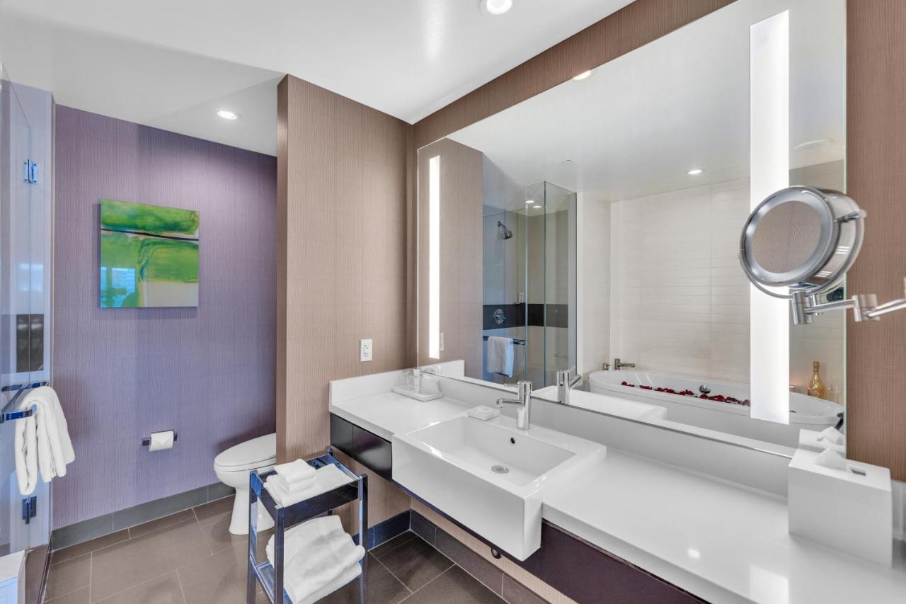 Vdara Beautiful On 22nd Flr Free Valet Parking