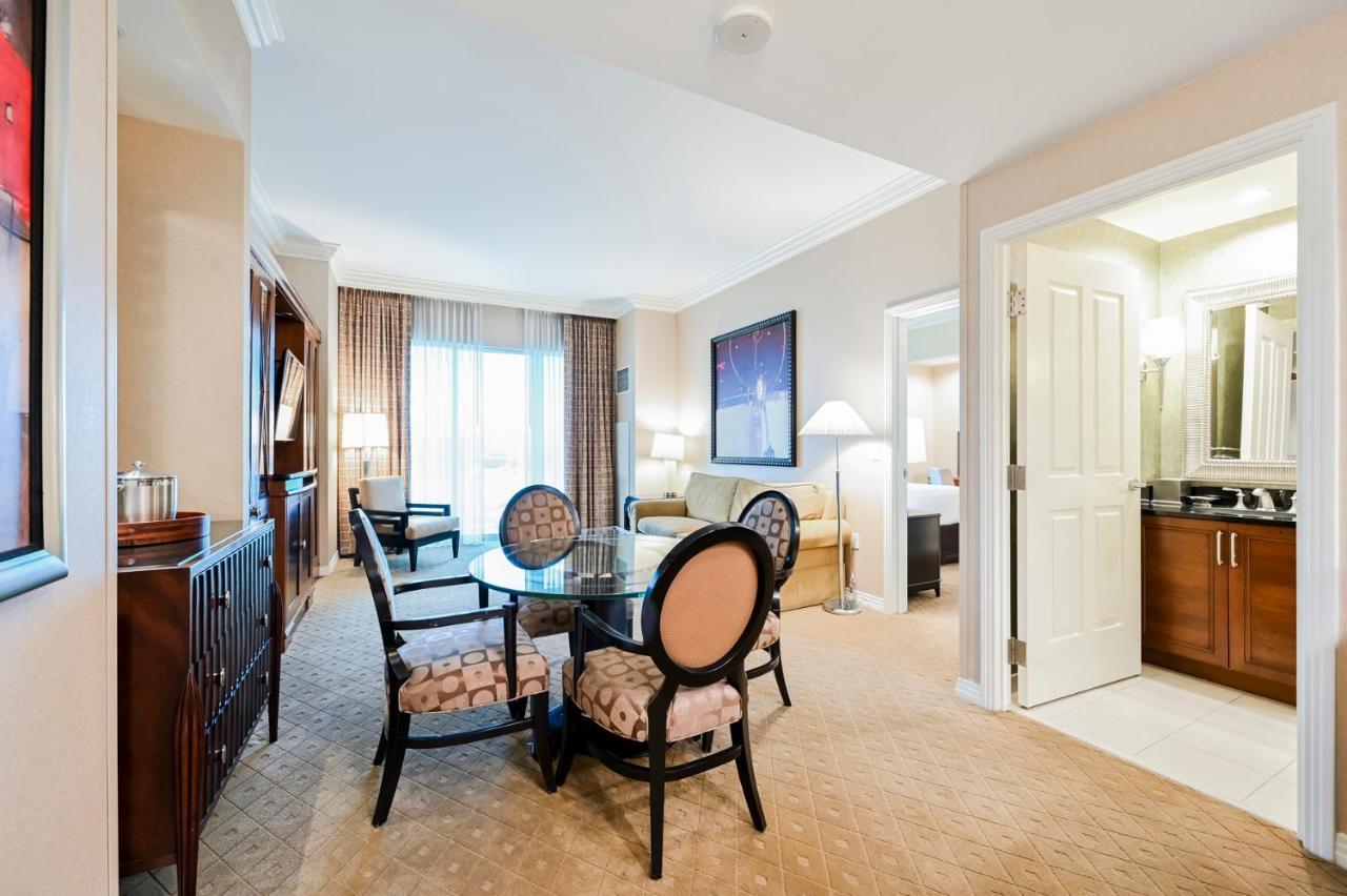 Apartahotel Stripviewsuites Penthouse Two-bedroom Conjoined *