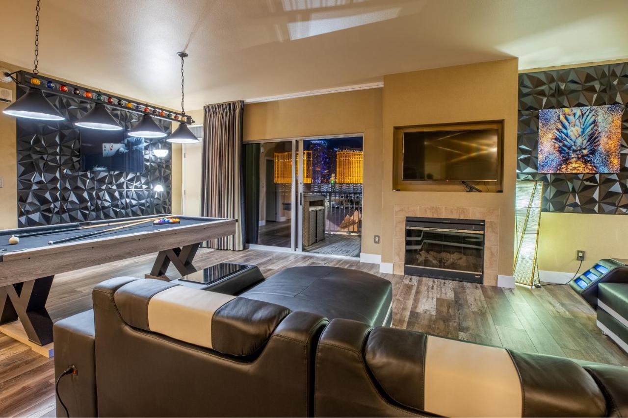 2100 Sqft Penthouse W/ Strip Views! Pool Gym * Las Vegas