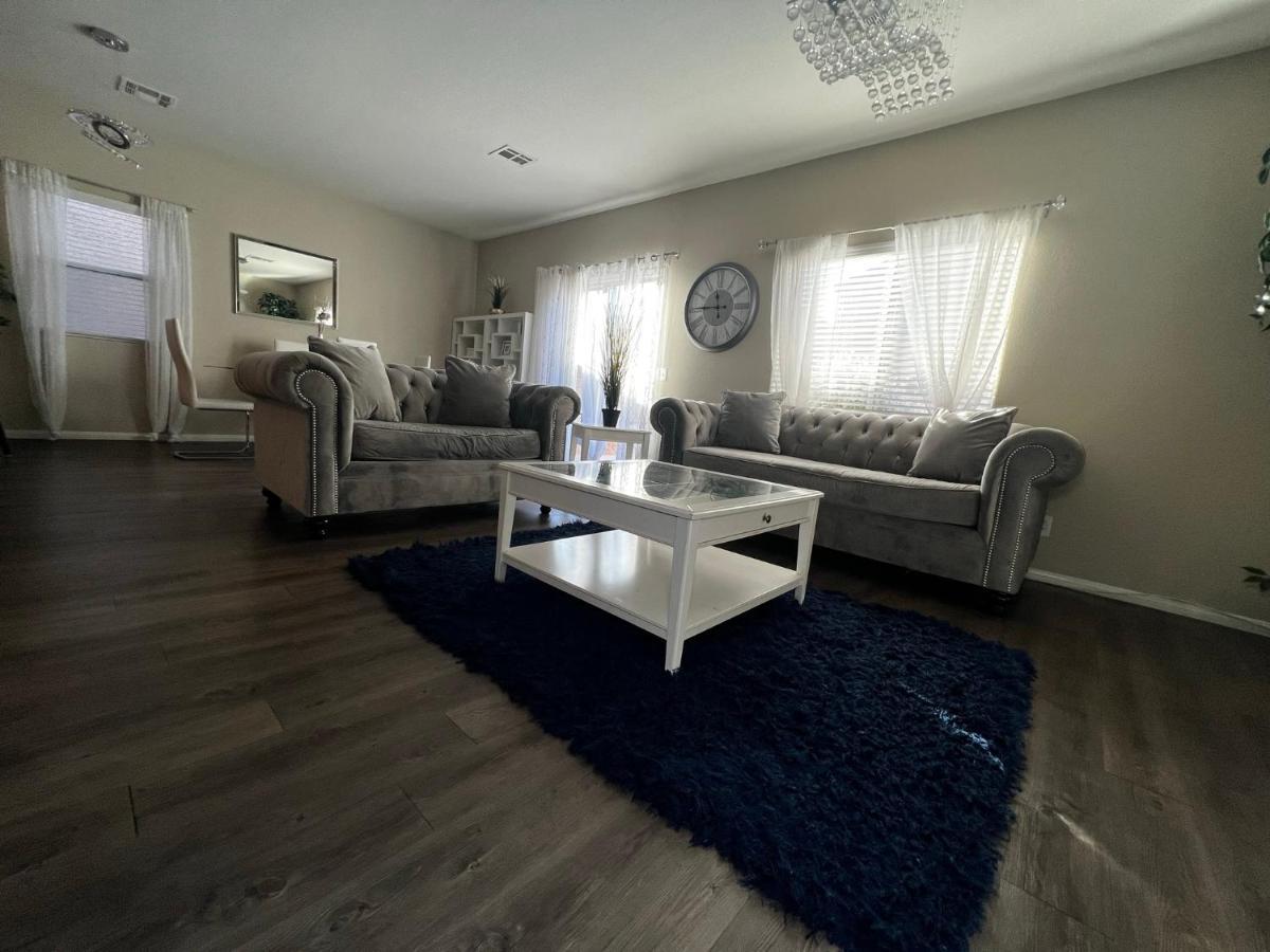 Habitación en casa particular Spacious, Chic 3bd, Sleeps 8 Convenient To Everything