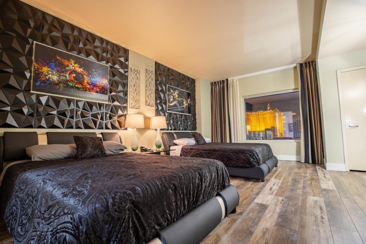 2100 Sqft Penthouse W/ Strip Views! Pool Gym Apartahotel Las Vegas
