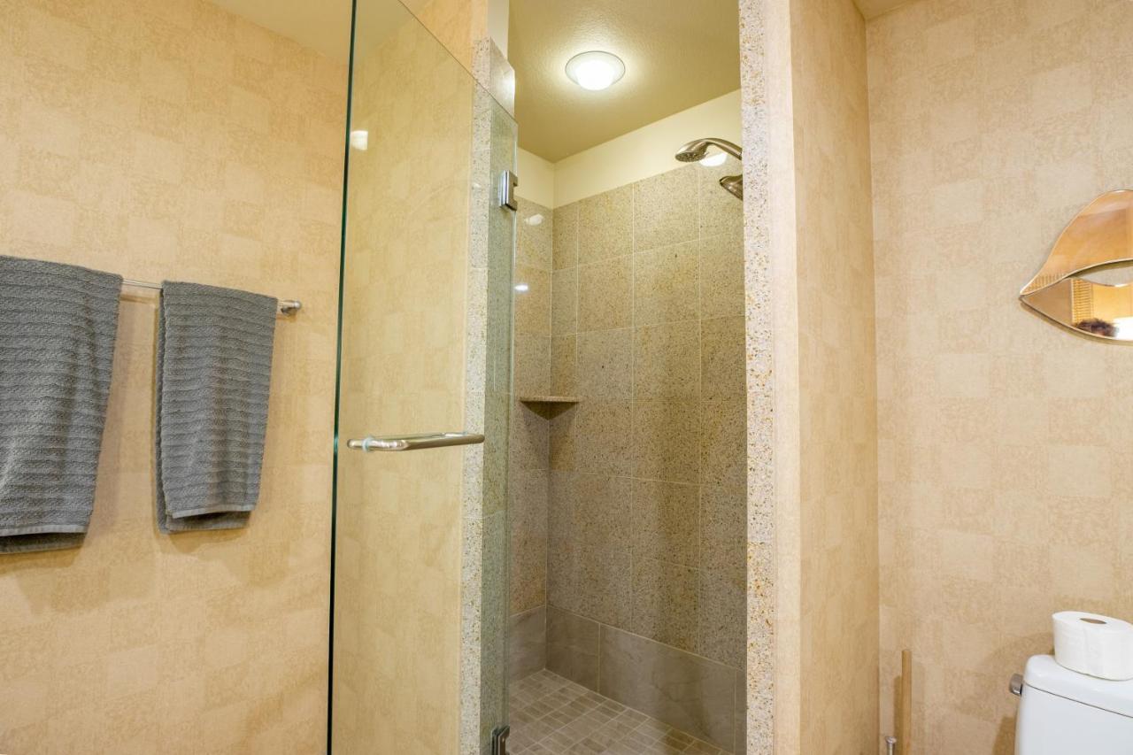 Apartahotel 2100 Sqft Penthouse W/ Strip Views! Pool Gym Las Vegas
