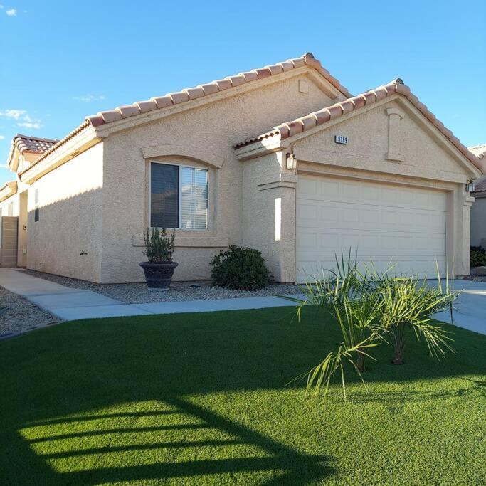 New Beautifully Remodeled In Vegas Сasa de vacaciones Las Vegas