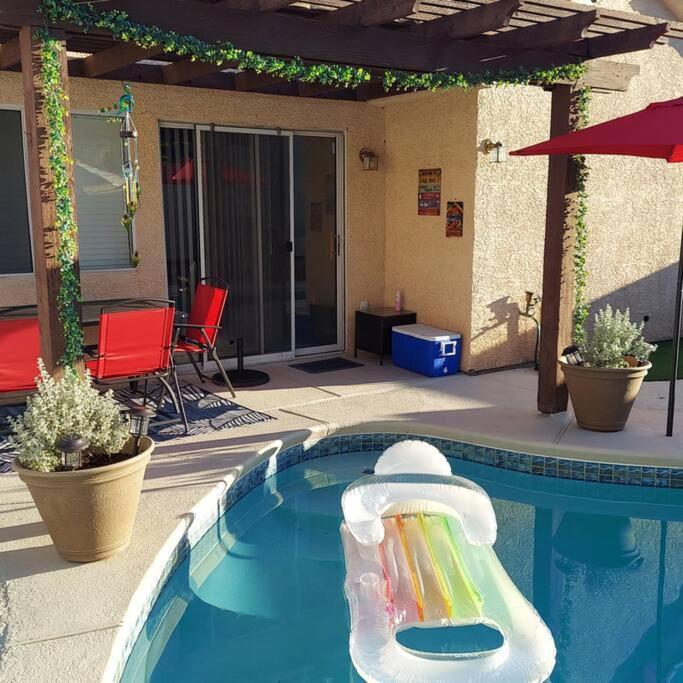 New Beautifully Remodeled In Vegas Сasa de vacaciones Las Vegas