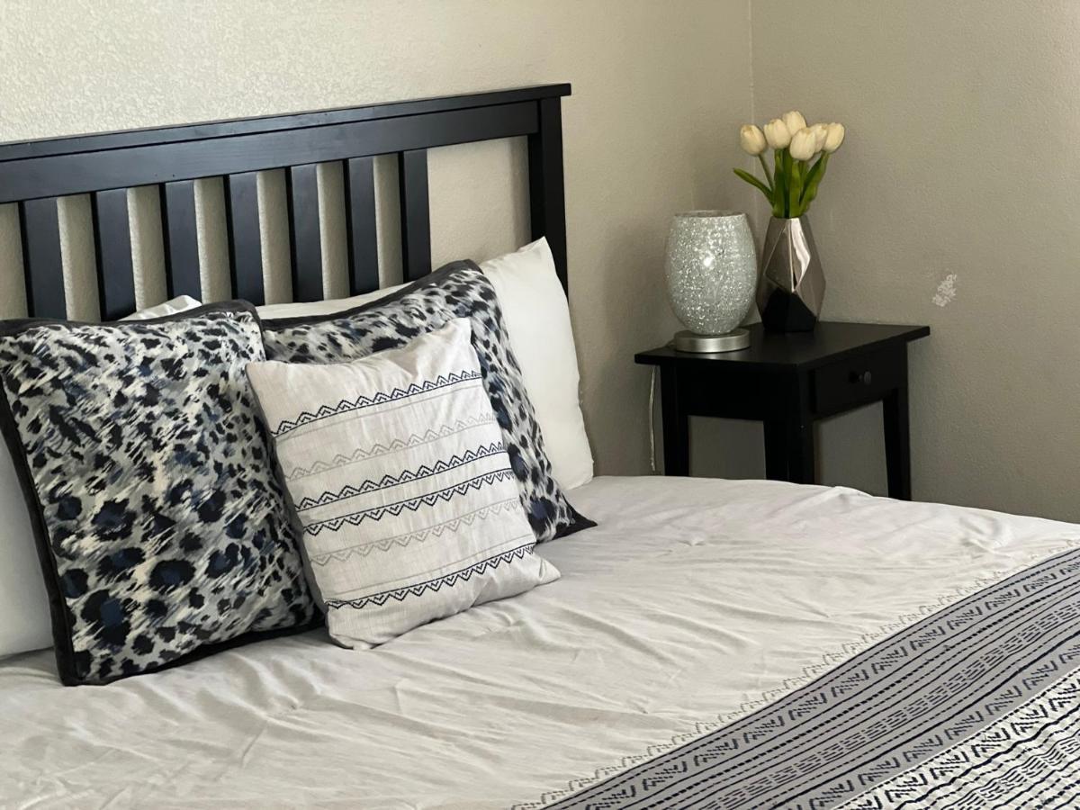 Habitación en casa particular Spacious, Chic 3bd, Sleeps 8 Convenient To Everything *