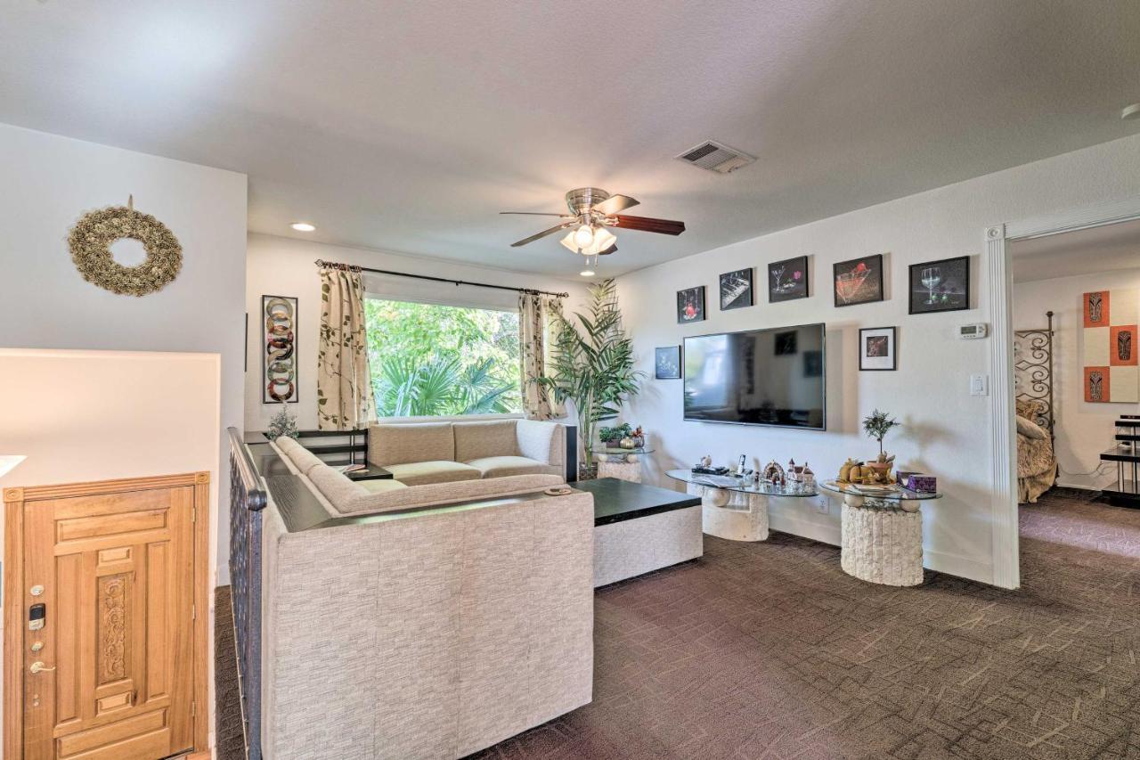 Vegas Oasis With Pool And 7 Miles To Strip Сasa de vacaciones Las Vegas