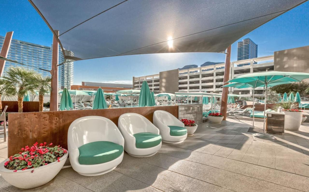 Hotel Vdara 011 Pool View Free Valet Parking Las Vegas