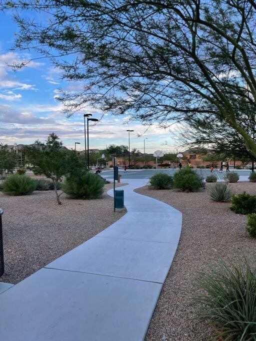Beautiful In Southwest Area Mountains Edge!