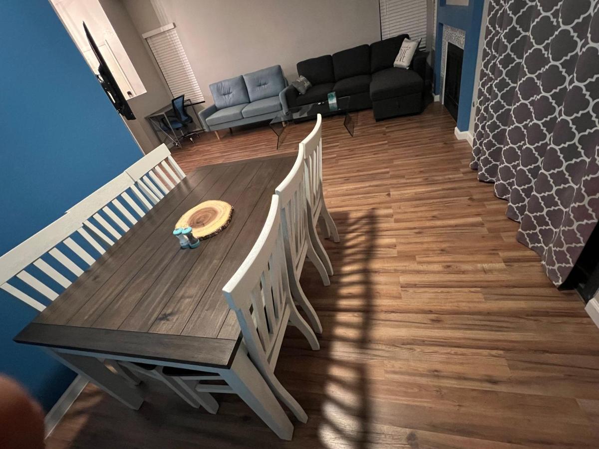Large Pool & Patio Cozy Single Story Family House Сasa de vacaciones
