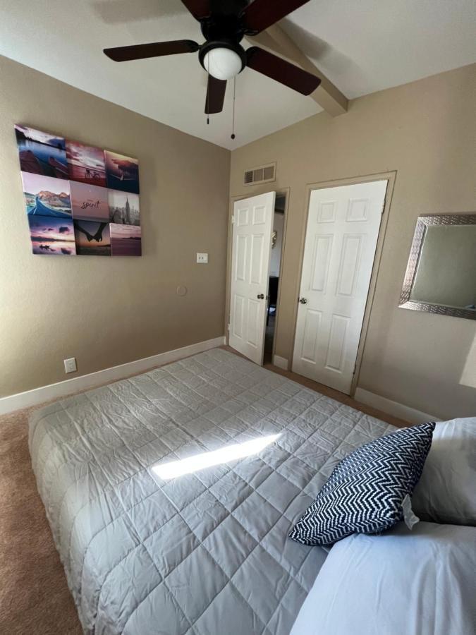 3 Bedroom Flat W/ Private Yard Apartamento