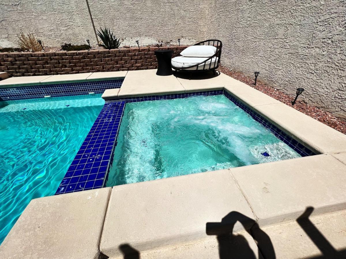 J Luxury Pool And Heat Jaccuzi House Of *