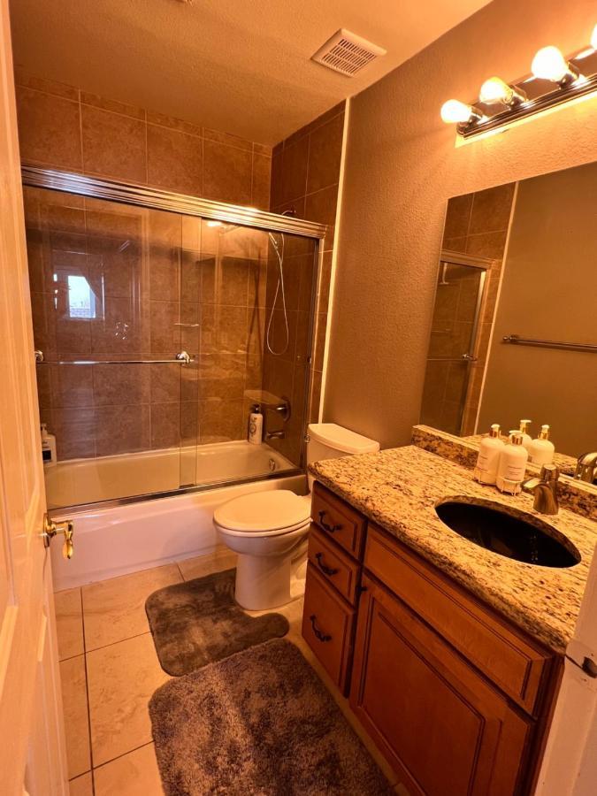 Amazing Pool And Jaccuzi 3 Bedroom In Heart Of Lv * Las Vegas