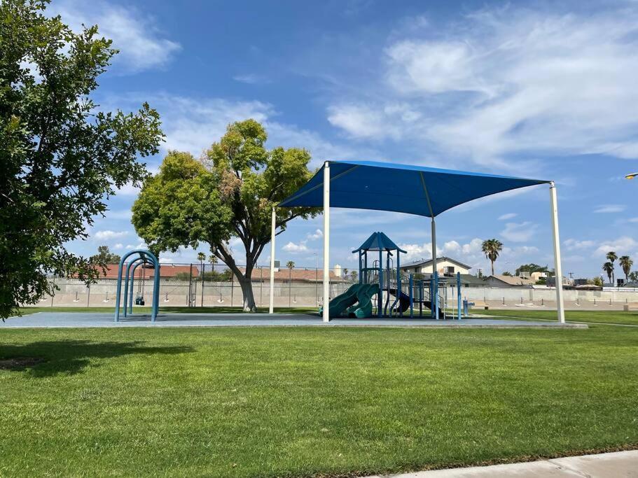 3bedroom 2bath 15 Min To Strip 10 Downtown Сasa de vacaciones Las Vegas