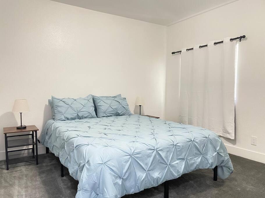 3bedroom 2bath 15 Min To Strip 10 Downtown