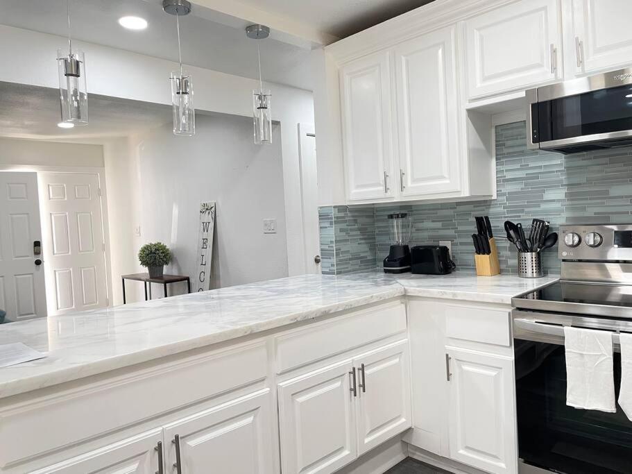 3bedroom 2bath 15 Min To Strip 10 Downtown