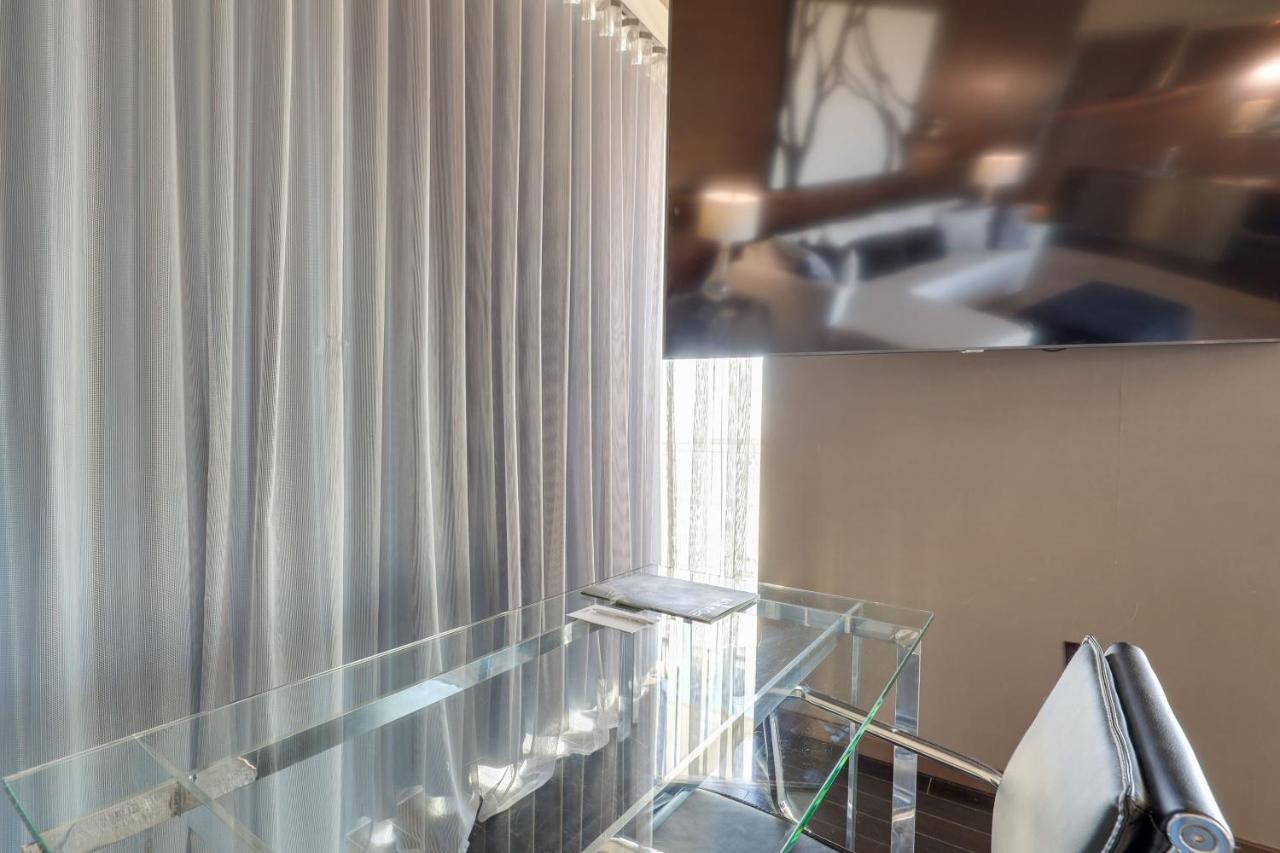 Vegas Palms High 52nd Fl. 1bdr Corner Penthouse 1220sqft Apartahotel *