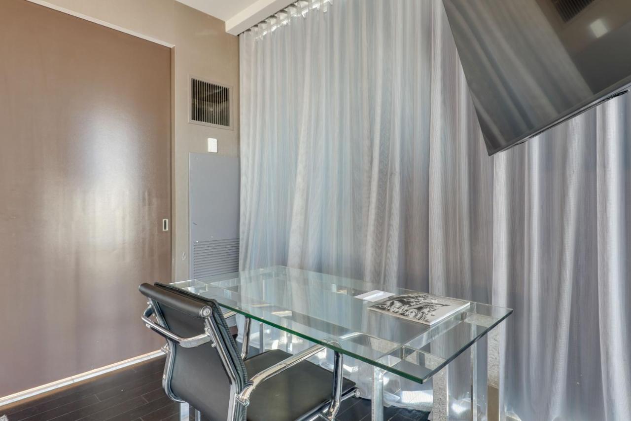 Apartahotel Vegas Palms High 52nd Fl. 1bdr Corner Penthouse 1220sqft *