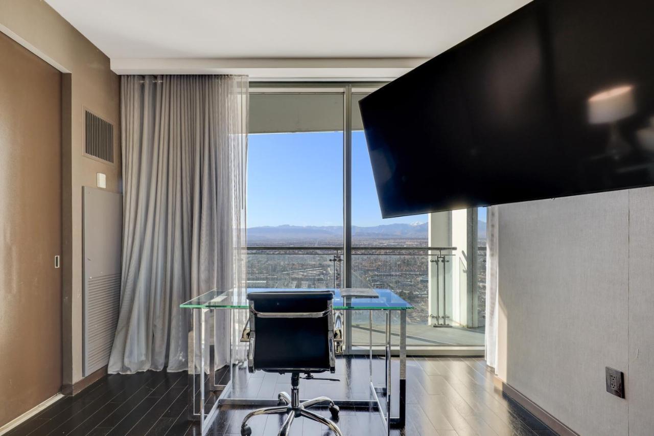 Vegas Palms High 52nd Fl. 1bdr Corner Penthouse 1220sqft Apartahotel