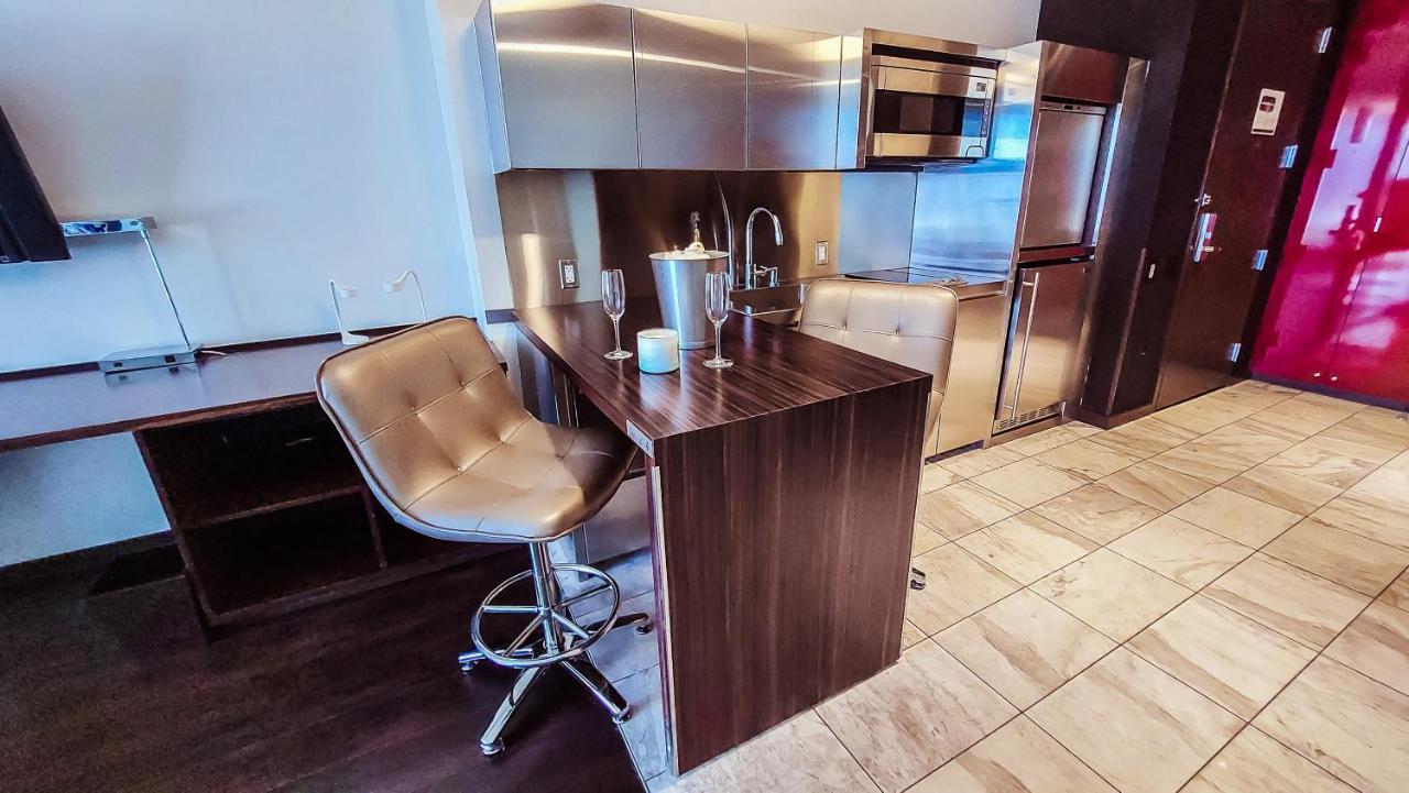 Luxury 53rd Flr With Amazing Sunset View & Balcony No Refee At Palms Place Apartahotel *