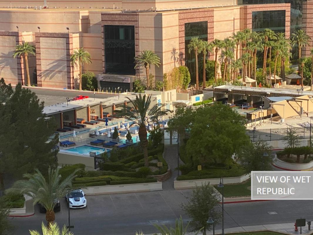 Mgm Signature Large Corner Balcony #4f7 Las Vegas