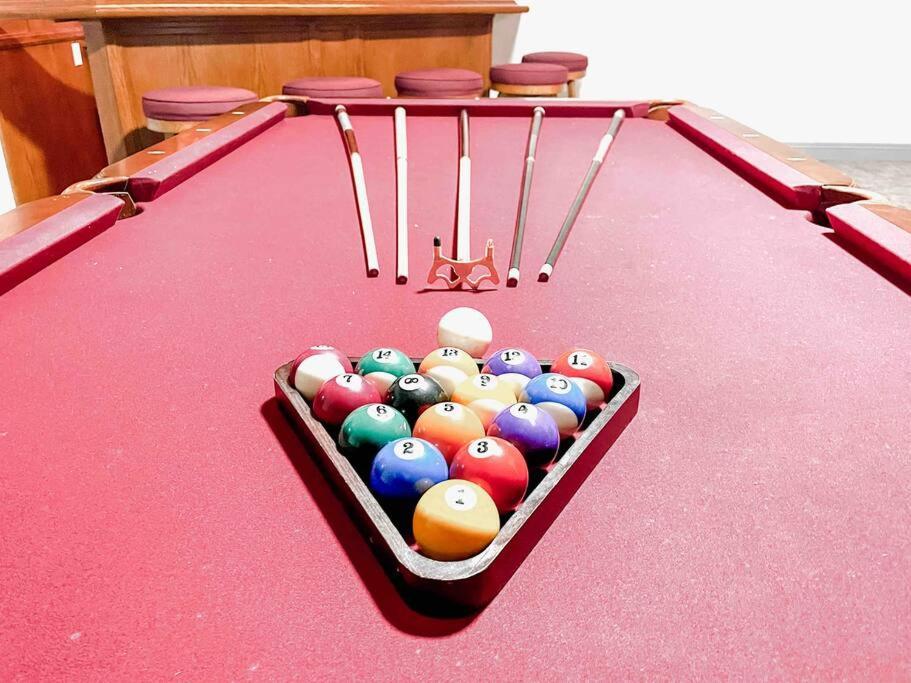 *entertainment Villa* 5min To Strip Optional Heated Pool Jacuzzi! Villa Las Vegas