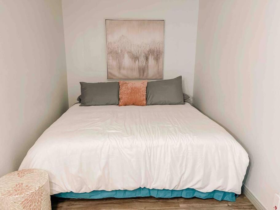 Villa *entertainment Villa* 5min To Strip Optional Heated Pool Jacuzzi! *