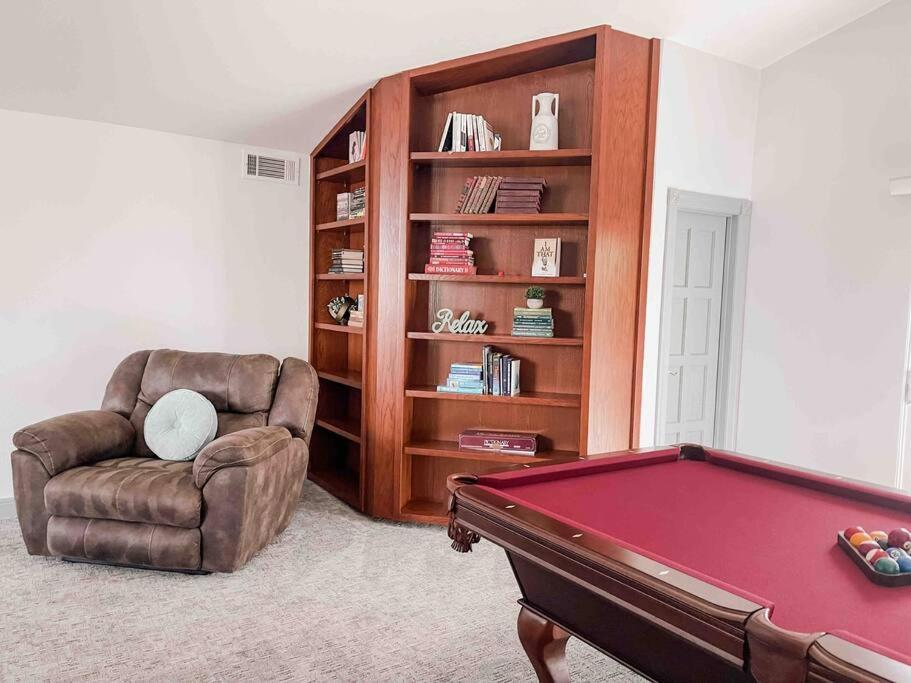 *entertainment Villa* 5min To Strip Optional Heated Pool Jacuzzi! Villa