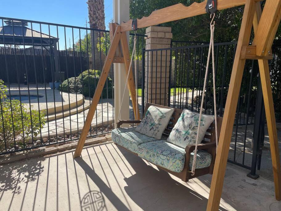 Villa *entertainment Villa* 5min To Strip Optional Heated Pool Jacuzzi!