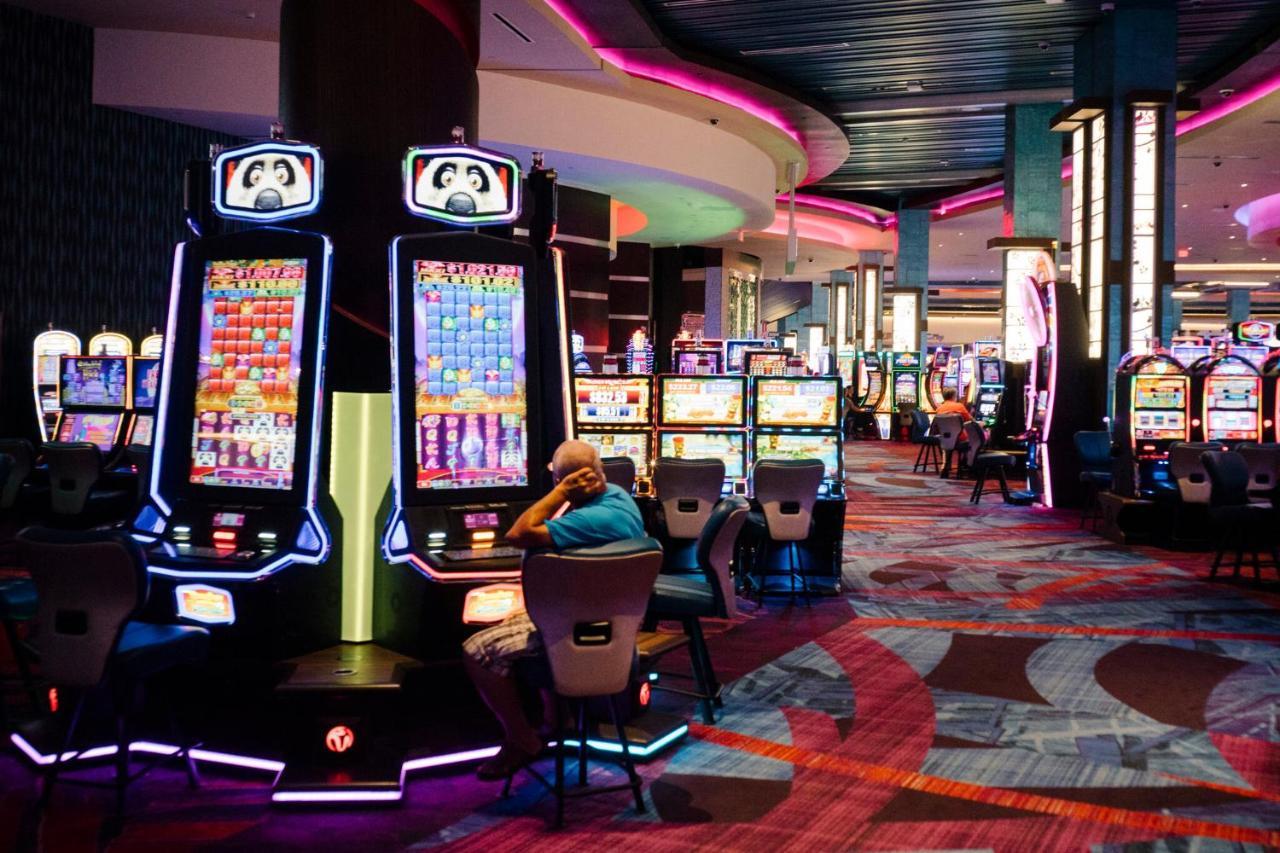 Apartahotel Strip Unit By Luxor And T Mobile Arena Area