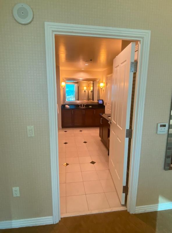 Mgm Signature Large Corner Balcony #4f7 * Las Vegas