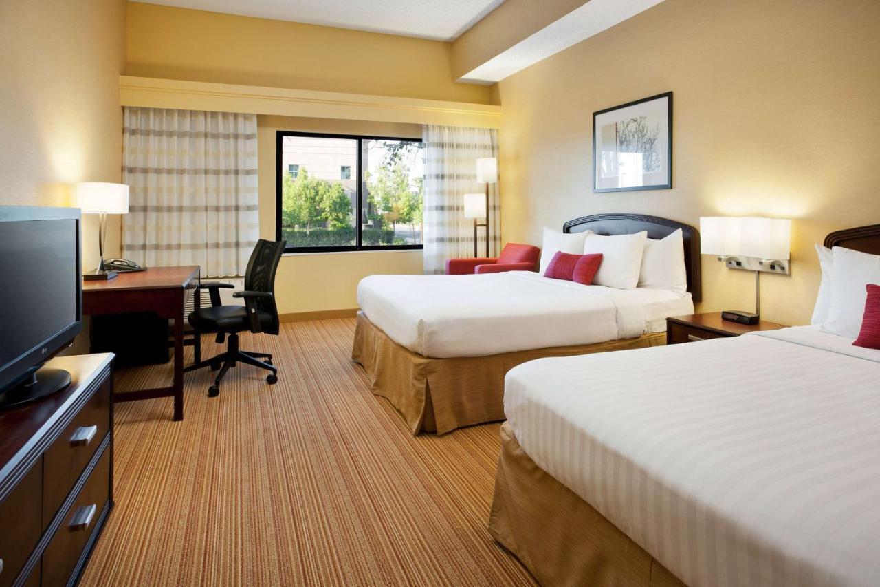 Sonesta Select Vegas Summerlin Hotel