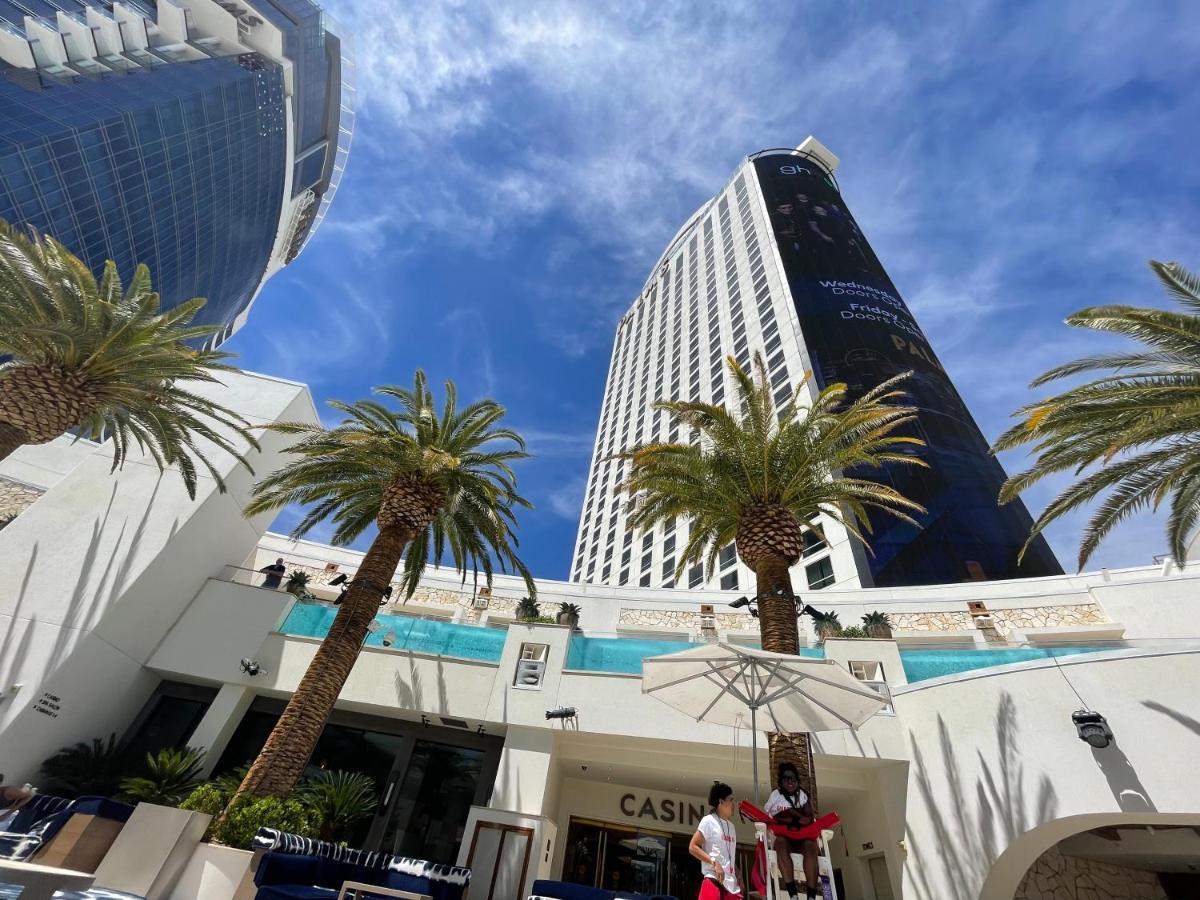 Apartahotel Vegas Palms High 52nd Fl. 1bdr Corner Penthouse 1220sqft *
