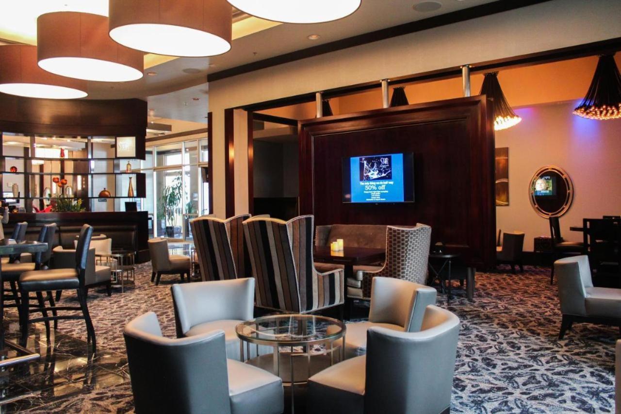 Apartahotel Ultimate Vegas Getaway One Bedroom With Balcony, Kitchen, Gym, Pool & Free Parking