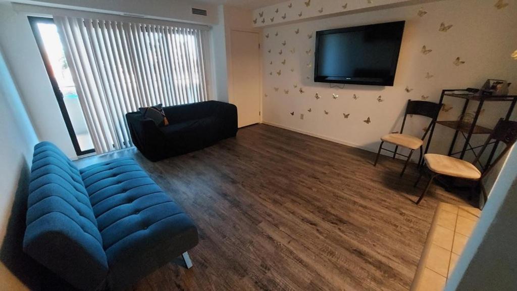 Apartamento Minutes From Strip