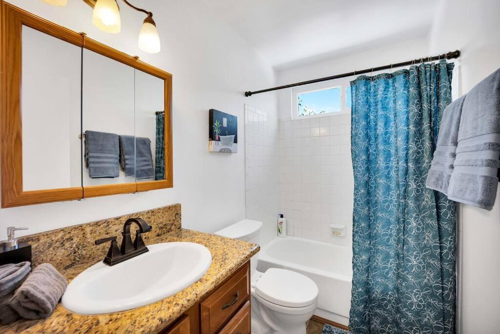Centrally Located Spacious Vacation Hom 13 M Strip