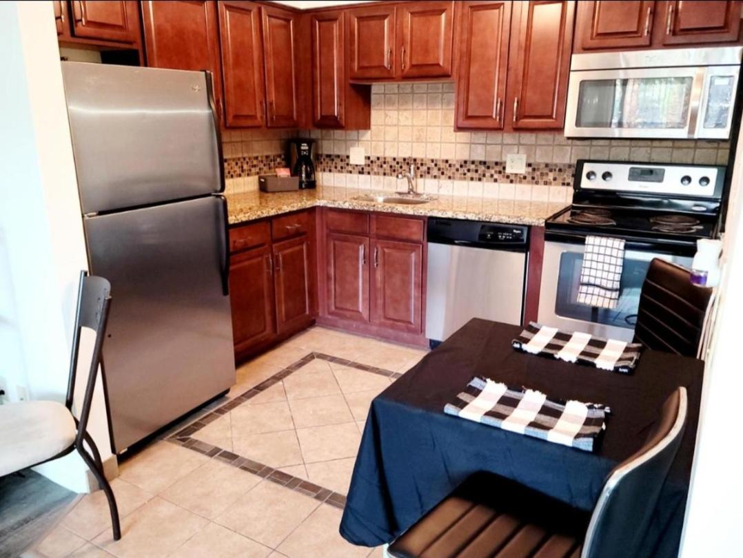 Apartamento Minutes From Strip