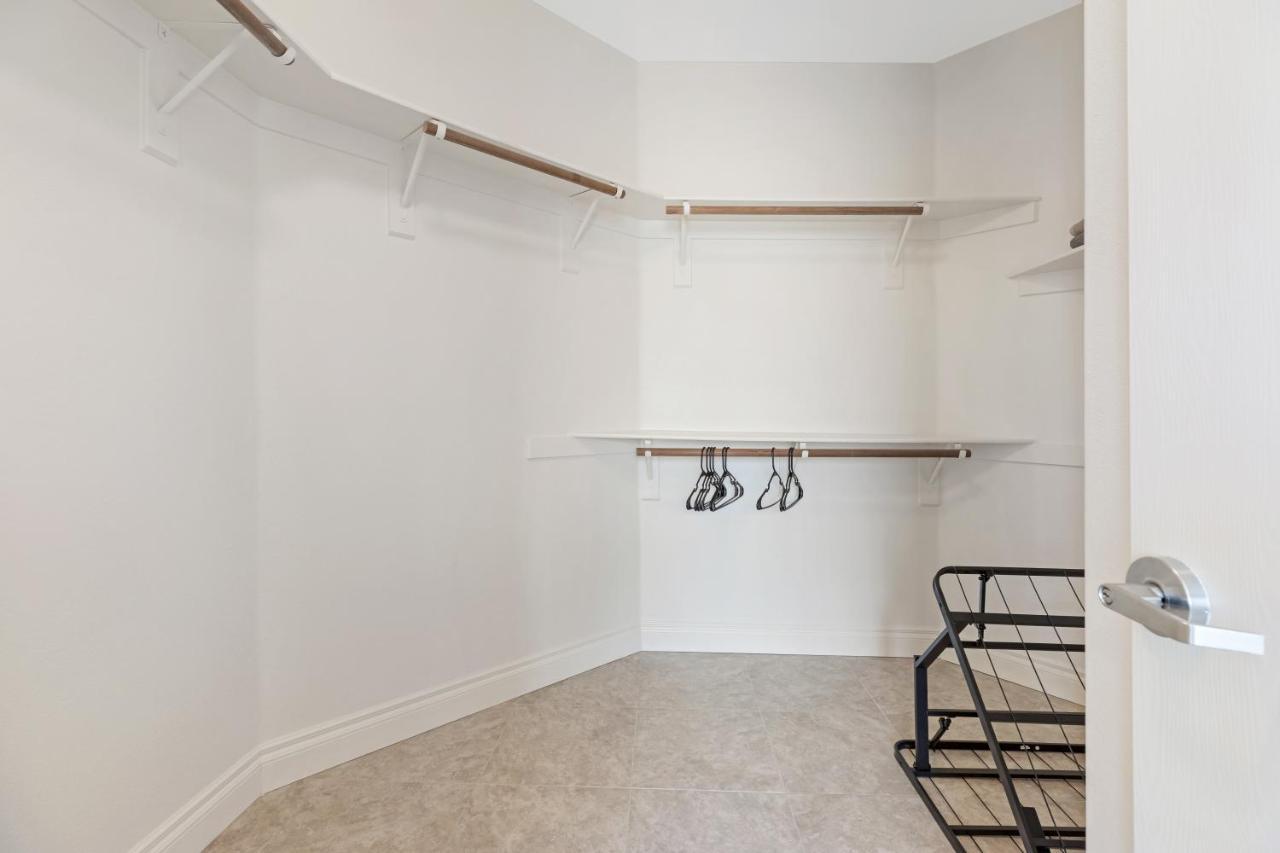 Beautiful Spacious Single Story Vegas Сasa de vacaciones *