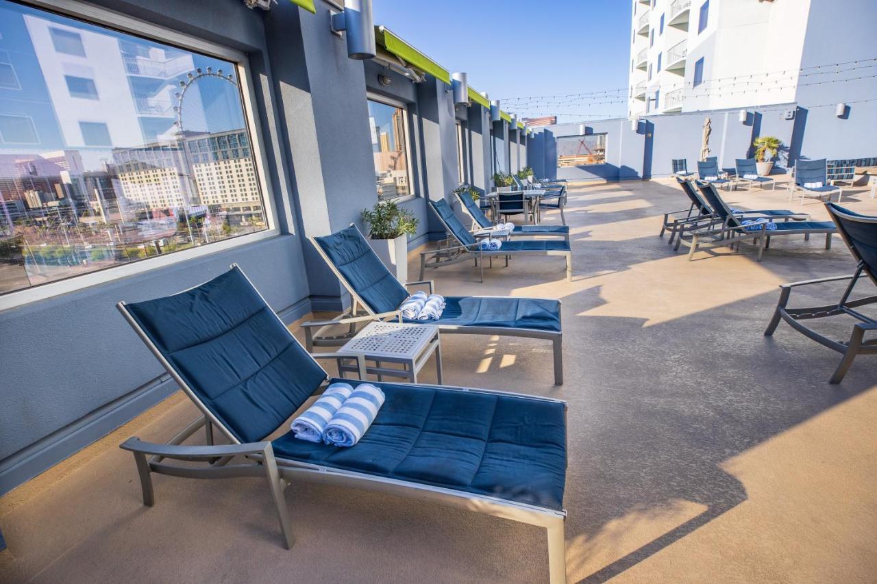 2100 Sqft Penthouse W/ Strip Views! Pool Gym Las Vegas